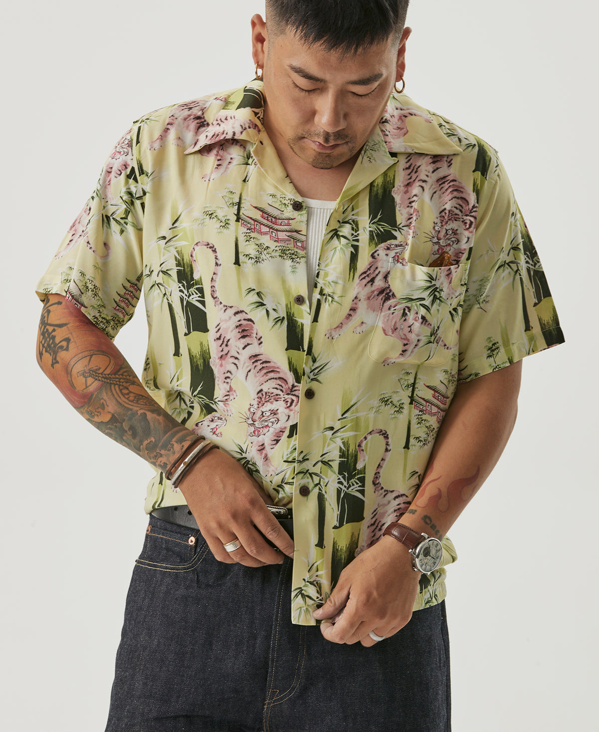 Ukiyo-e Tiger &amp; Bamboo Pattern Aloha Shirt - Light Green
