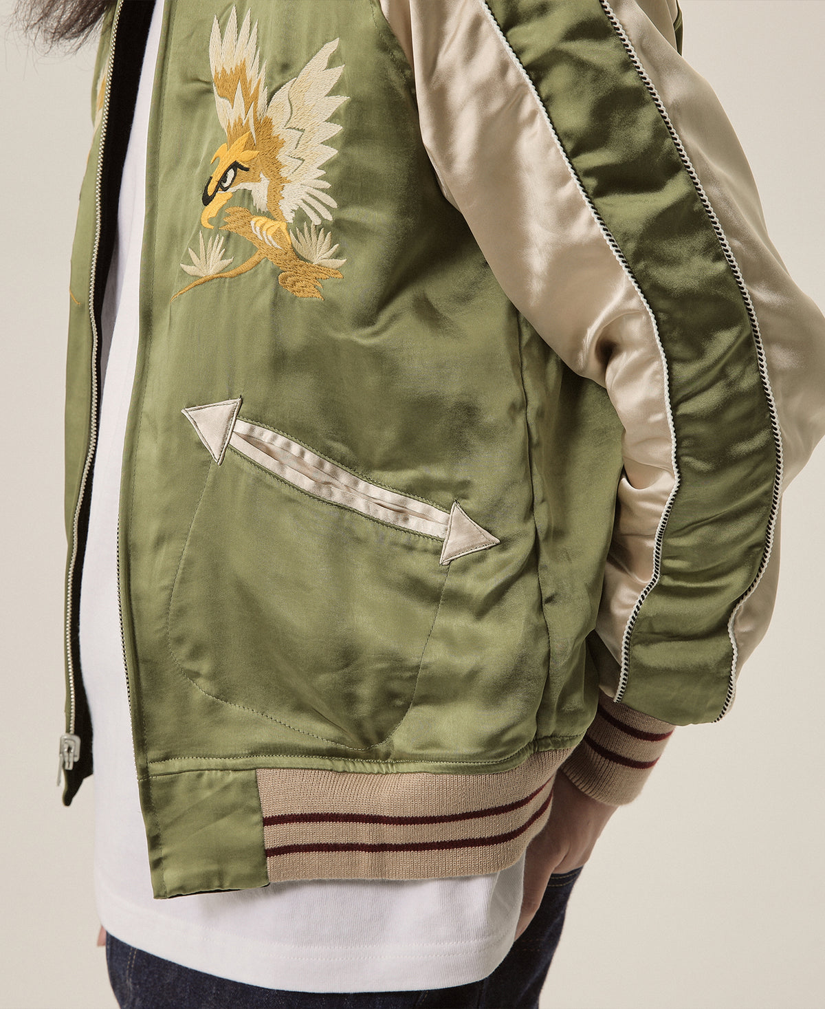 Alpha industries clearance tiger souvenir jacket