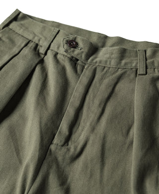 Classic Straight Leg Double Pleated Shorts - Olive